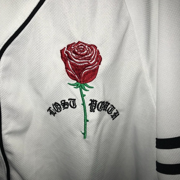 Button down top - Picture 2 of 3